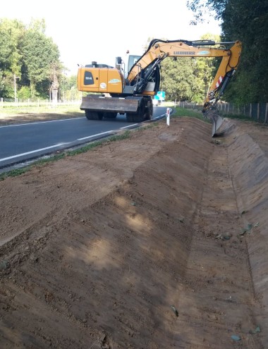 Mestdistributie-, Transport- en Loonbedrijf W. Houbraken BV Bergeijk afbeelding 3